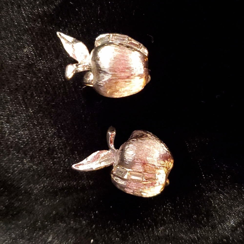 Vintage Judy Lee Clip On Earrings